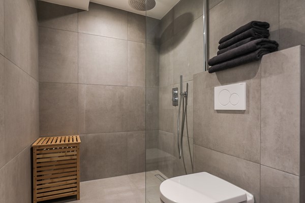 Medium property photo - Nieuwezijds Voorburgwal, 1012 RZ Amsterdam